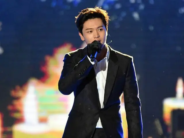 生で放送されているMBCの音楽番組「覆面歌王」でハプニングがあったが、ソンジェ（BTOB）の機転の利いた対処に賞賛が続いている。（提供:OSEN）