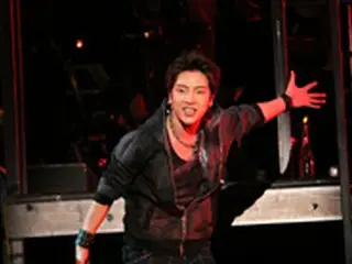 【イベントレポ】ユナク(超新星)がミュージカル「RENT」最終リハーサルに挑み、迫真の演技