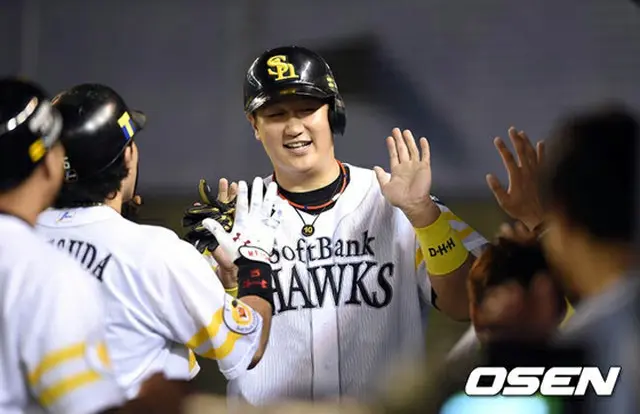 ソフトバンクのイ・デホ（李大浩）が、2年連続でリーグ優勝の喜びを味わった。（提供:OSEN）