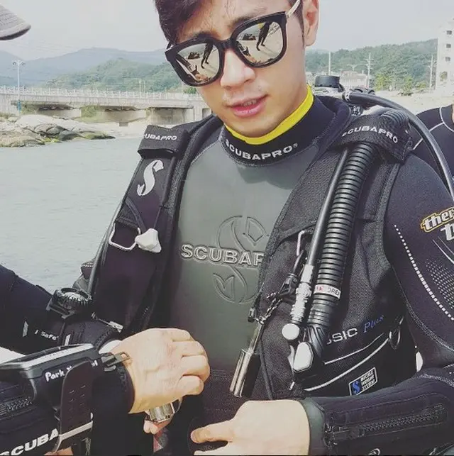 韓国俳優イ・サンヨプ（32）が、SBSバラエティ番組「ジャングルの法則」サモア編への出演を前に、スキューバダイビングのライセンスを取得した。（提供:news1）