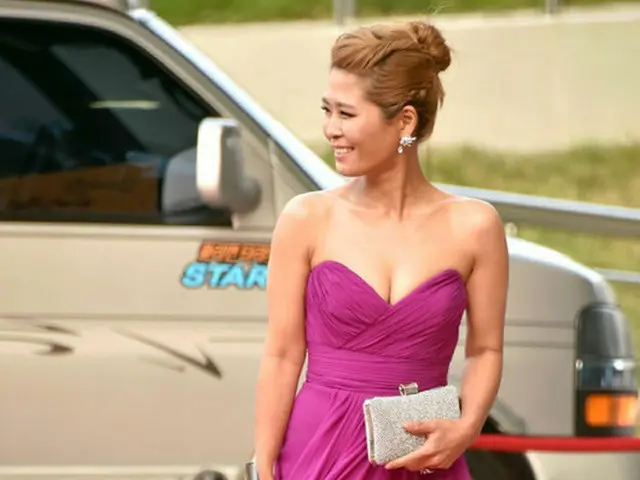 韓国女優ファン・ソクチョン（43）が初交際について回想した。