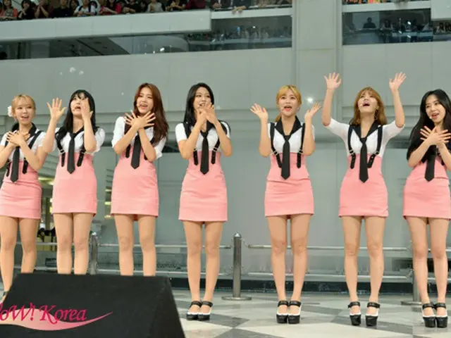 【イベントレポ】「AOA」、1stアルバム発売記念イベントで話題の“ネクタイダンス”を日本初披露