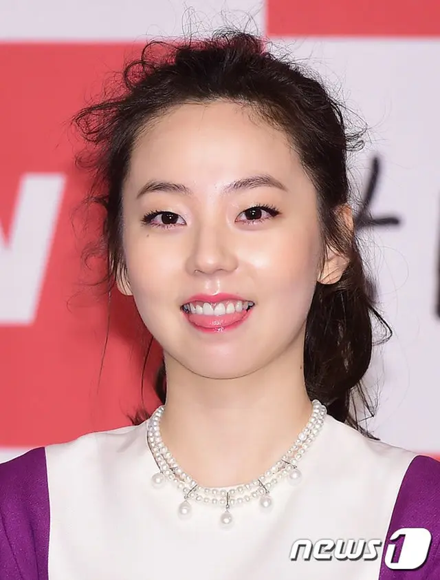 俳優キム・スヒョン（27）と「Wonder Girls」の元メンバーソヒ（23）に熱愛報道が浮上した中、ソヒがキム・スヒョンの勧めで所属事務所を移籍したとの報道も流れ、注目を集めている。