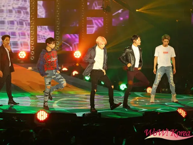 「SHINee」左からオンユ、キー、テミン、ミンホ、ジョンヒョン