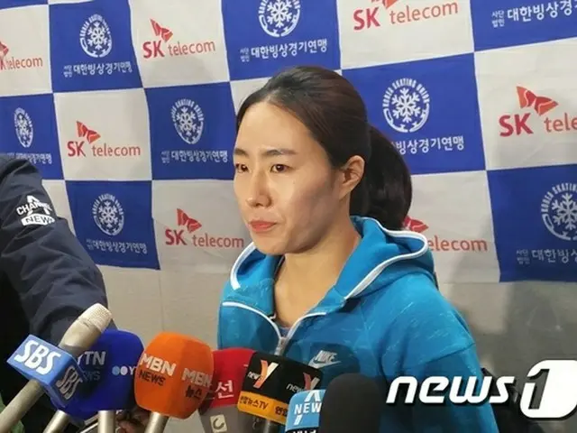 8か月ぶりに公式の舞台に出て失格となった女子スピードスケートのイ・サンファ（26 / ソウル一般）が悔しさを隠せなかった。（提供:news1）