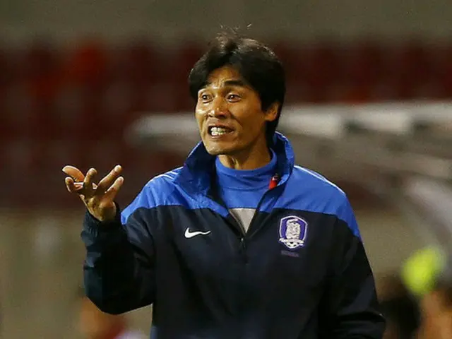 韓国17歳以下（U-17）代表チームのチェ・ジンチョル監督が2015FIFAチリU-17W杯16強敗退となった後、競技力に不満足を表した。（提供:news1）