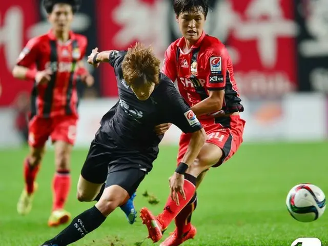 今シーズン、FCソウルが輩出した大型新人パク・ヨンウ（22）が、韓国サッカー五輪代表で主力を狙う。
