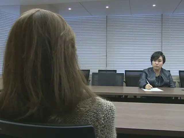 韓国タレントのイ・ギョンシルの夫チェ某氏から性暴行を受けたと主張する被害女性キム某氏が、反発に出た。（提供:news1）
