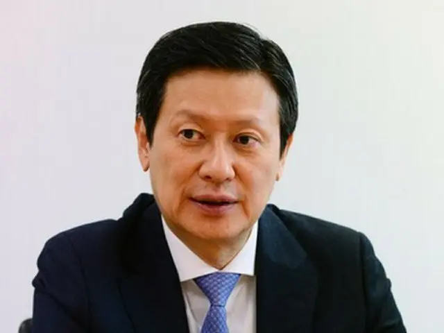 重光宏之前日本ロッテホールディングス副会長が12日、ザ・ペニンシュラ東京で記者会見を行い、日本ロッテHDの佃孝之社長及びグループ4社に対して、損害賠償を求めて提訴したことを明らかにした。（提供:news1）