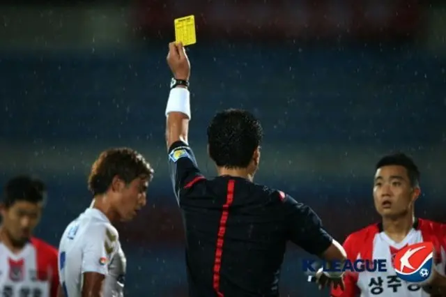 韓国プロサッカー連盟（以下、連盟）は、16日に提起されたKリーグ審判の買収疑惑と関連し、「検察捜査に積極的に協力した。現在、捜査結果を待っている」と明かした。（提供:news1）
