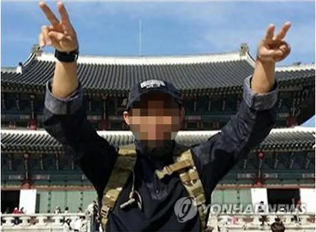 男性が投稿した写真（警察庁提供）＝１８日、ソウル（聯合ニュース）