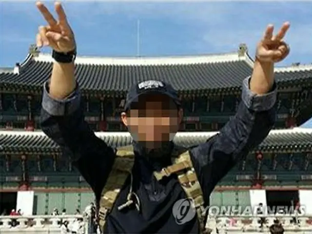 男性が投稿した写真（警察庁提供）＝１８日、ソウル（聯合ニュース）
