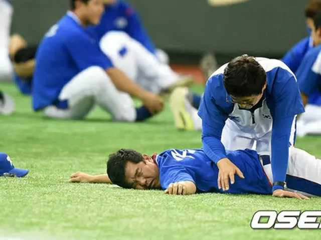 19日、東京ドームでおこなわれるプレミア12準決勝・日韓戦を前に、熱気が徐々に高まっている。雰囲気としては”決勝戦”と言っても過言ではない日韓戦を控え、日本メディアも様々な情報を熱く報道している。