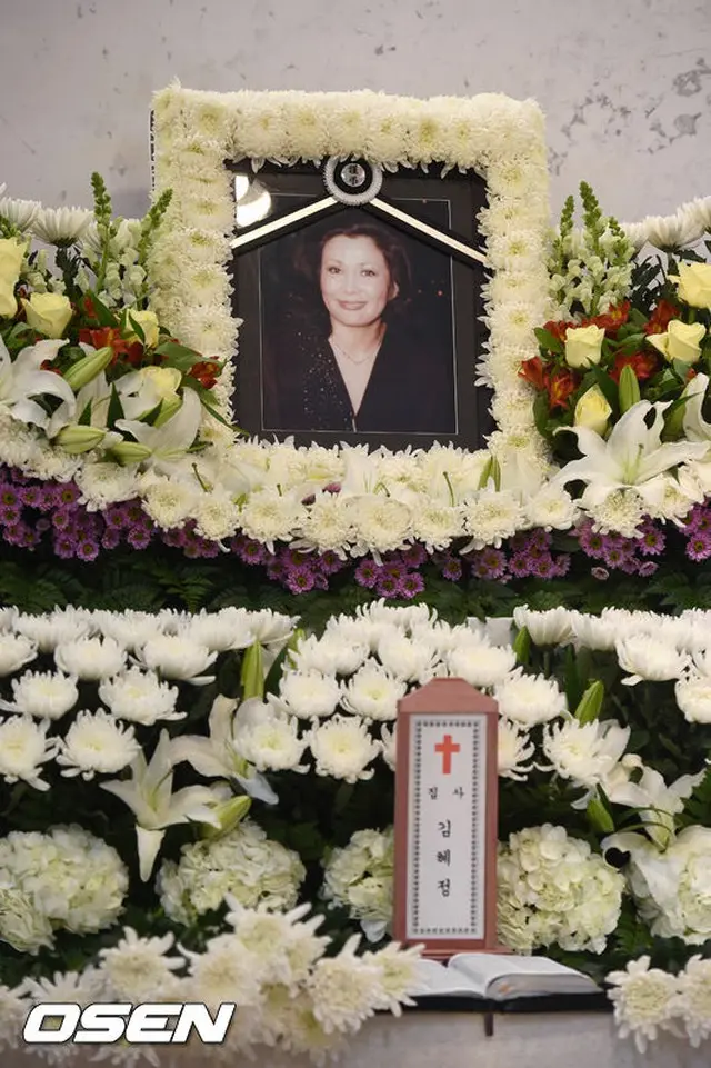 韓国のベテラン女優キム・ヘジョンが交通事故により死去した。享年74歳。