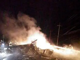アメリカ陸軍の攻撃型ヘリコプターが住宅地近くの道路に墜落…2人死亡＝韓国