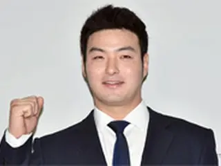 パク・ビョンホ、KBOリーグことしの選手＝東亜スポーツ大賞
