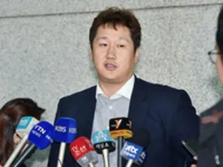 MLB挑戦宣言イ・デホ（李大浩）、米国に向け出国「4～5球団から関心、自信がある」