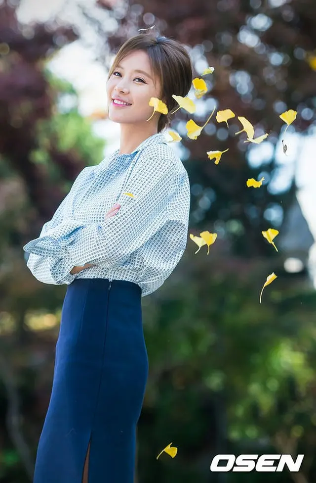韓国女優ファン・ジョンウムが韓国プロゴルファーのイ・ヨンドンと恋愛中である事実を公式的に認めた。（提供:OSEN）
