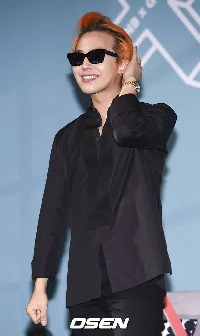 韓国男性グループ「BIGBANG」のリーダーG-DRAGON（27）が、「ジヌションはYGの”祖先”」とし、「おかげで、BIGBANGとiKONがいる」と語った。