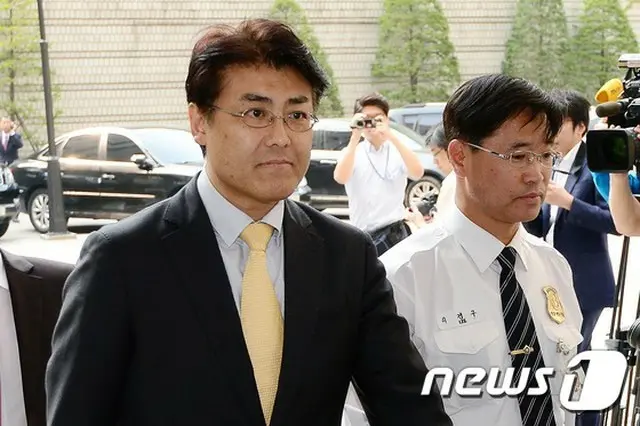 17日午後2時、セウォル号沈没事故当日の朴槿恵（パク・クネ）大統領の”疑惑の行動”を提起し名誉棄損容疑で起訴された産経新聞・加藤達也前ソウル支局長の一審裁判宣告が予定されている。