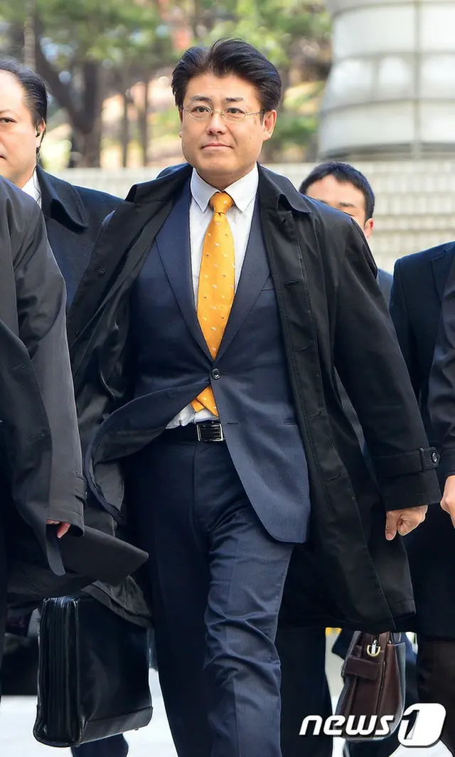 韓国の朴槿恵（パク・クネ）大統領などの名誉を毀損（きそん）した容疑で在宅起訴された産経新聞の加藤達也（49）前ソウル支局長が1年2か月ぶりの裁判の末、一審裁判で無罪を宣告された。