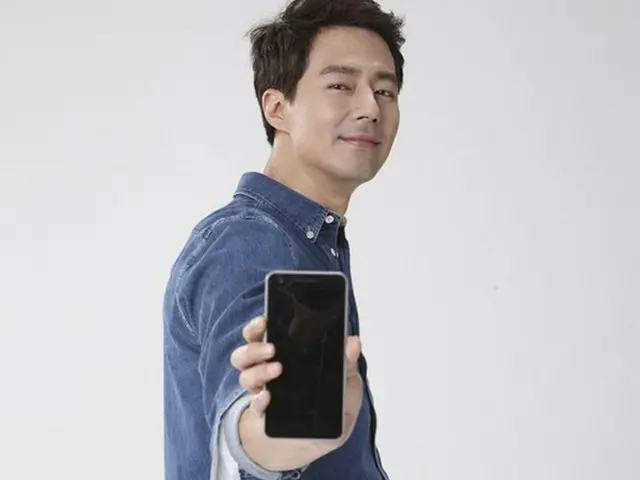 韓国俳優チョ・インソンがモバイル個人間の取引サービスを提供するHelloMarketの専属モデルに選定された。（提供:news1）