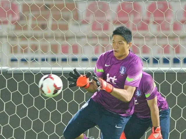 サッカー韓国代表の守護神チョン・ソンリョン（30）のJ1・川崎フロンターレ行きが正式に発表された。