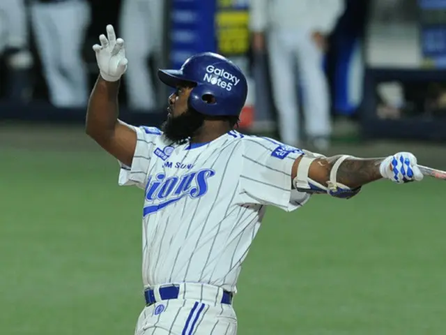 韓国プロ野球・三星ライオンズと事実上、決別が確定したヤマイコ・ナバーロ・ペレス（28）が、千葉ロッテマリーンズと契約する可能性が高まっている。