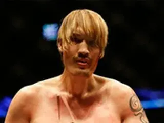 ＜ROAD FC＞チェ・ホンマン（崔洪万）、6年7か月ぶりにTKO勝利