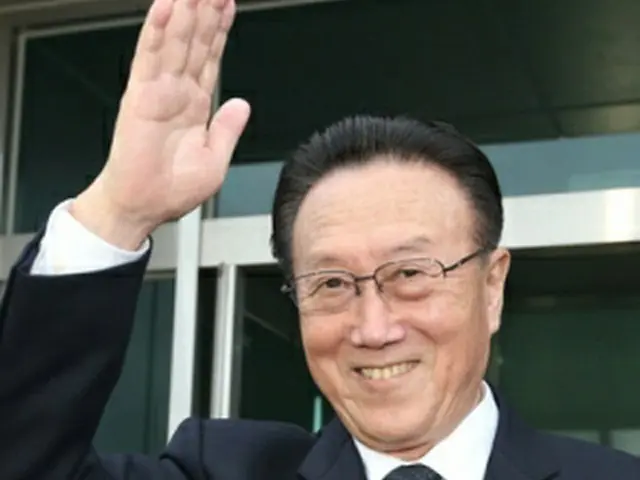 朝鮮労働党書記の金養建（キム・ヤンゴン）氏が死去した。享年73歳。交通事故で死去したと発表されている金氏は「北朝鮮の外交政策ブレーン」と言われている人物。