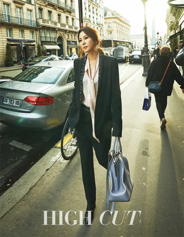 韓国女優キム・ナムジュ（44）が、フランス・パリから近況を伝えた。（提供:OSEN）