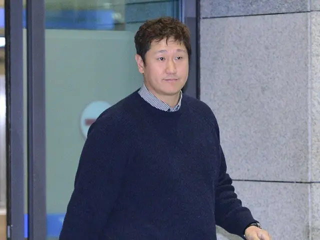 メジャー進出を目指す韓国のプロ野球選手イ・デホ（李大浩）が帰国日程を延期した。