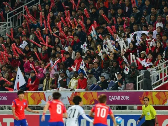 ＜サッカー五輪予選＞決勝・日韓戦、韓国MBC中継視聴率18.9%…同時間帯1位。（提供:news1）