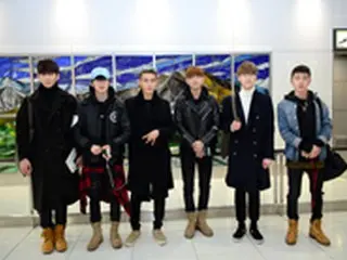 【空港レポ】「MADTOWN」、6人で新千歳空港に到着！ファンの出迎えに感謝のハイタッチ