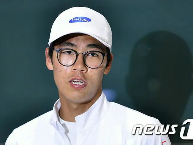 韓国テニス界の希望、チョン・ヒョン（19、69位）がATPツアー500シリーズABN AMROワールドテニス（総額賞金172万2820ユーロ、室内ハードコート）の男子シングルスで2回戦に進出した。