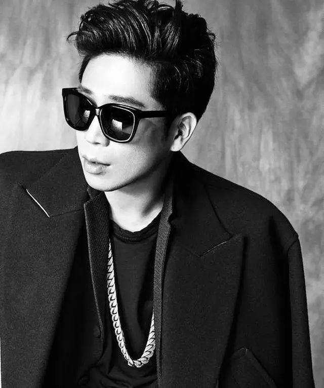 韓国歌手MCモン（36）がガールズグループ「Girl’s Day」やアイドルグループ「M.A.P6」の所属事務所DREAMTエンターテインメントと専属契約を結んだことがわかった。（提供:OSEN）