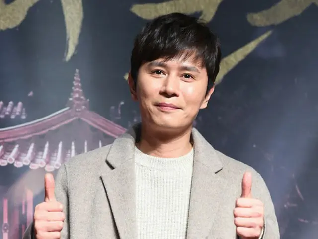 韓国俳優キム・ミンジョン（43）を自宅まで押しかけるなどストーカー行為をはたらいた30代女性が、警察に逮捕された。