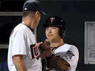 ＜MLB＞ツインズ監督「“初安打”パク・ビョンホ、昨日よりリラックスして見えた」
