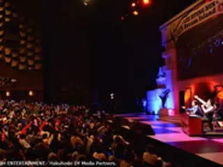 【速報イベントレポ】イ・ビョンホン、公式ファンクラブ10周年イベントでファンを握手で見送り