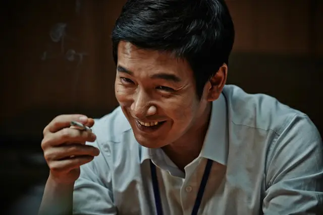 この度、R指定にもかかわらず、観客動員900万人を超え、韓国映画歴代1位の座についた話題作「インサイダーズ/内部者たち」が早くも3月11日（金）に日本公開となる。