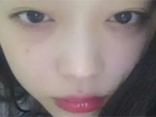 ソルリ、超接近セルカも屈辱なしの清純な美貌！