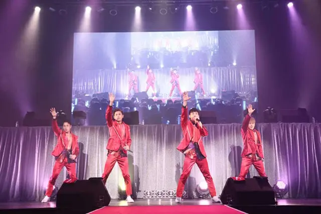 約束の再会「ただいまー！」…「CODE-V」、ZEPP TOKYOでナロ＆サンウ復活ライブ。（オフィシャル）