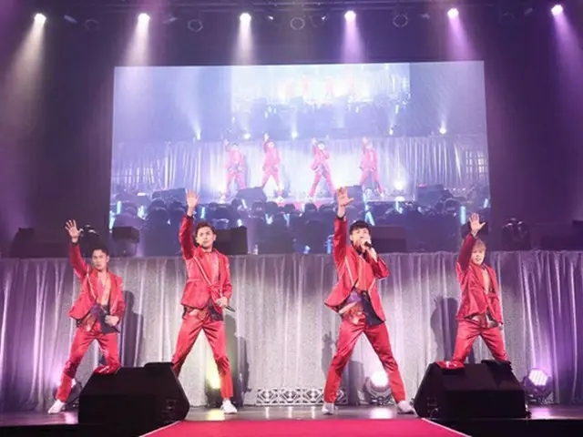 約束の再会「ただいまー！」…「CODE-V」、ZEPP TOKYOでナロ＆サンウ復活ライブ。（オフィシャル）