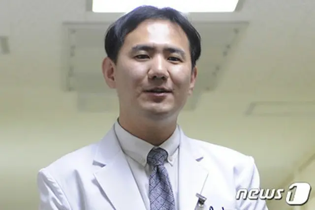 全南大学病院感染内科のチャン・ヒチャン教授は22日、韓国国内初のジカ熱感染者の状態について「現在は発熱や頭痛などの症状は治まった状態で、ほぼ完治した」と伝えた。（提供:news1）