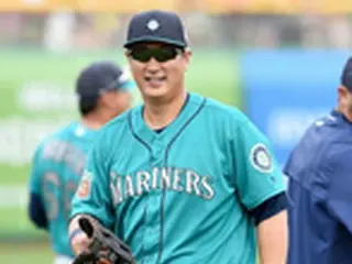 ＜MLB＞第2子男児誕生のイ・デホ（李大浩）、シアトルキャンプに復帰…OAK戦出場可能