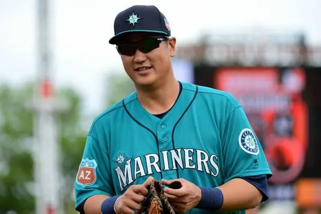 韓国出身のプロ野球選手イ・デホ（33、シアトル・マリナーズ）が右打者1塁手バックアップ競争の最終勝者となり、メジャーリーグ出場を控えている。