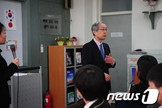 「日本人として謝罪する」… 講演に立った日本人教師、慰安婦問題に謝罪