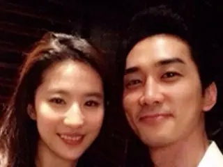 俳優ソン・スンホン＆女優リウ・イーフェイ、破局説を一蹴“恋愛戦線異状なし”