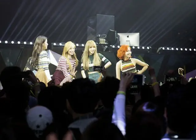 韓国の人気ガールズグループ「MAMAMOO」まで動員したLG電子の新スマホ”LG G5”ローンチパーティーが、ソウル市内のクラブで華麗に開催された。（提供:news1）