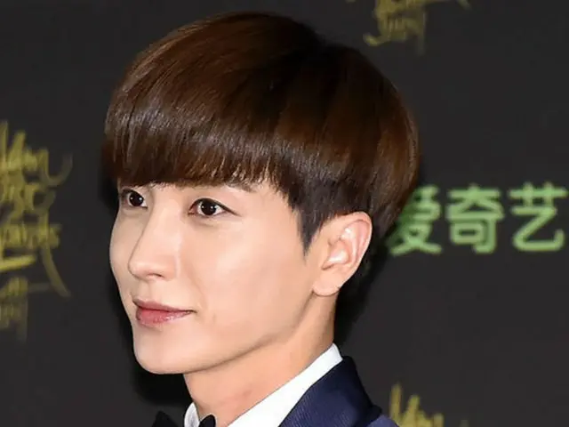 韓国アイドルグループ「SUPER JUNIOR」のメンバーで、SBS「スターキング」のMCを務めるイトゥク（32）の進行能力が制作スタッフをも感嘆させるほどのレベルだった。